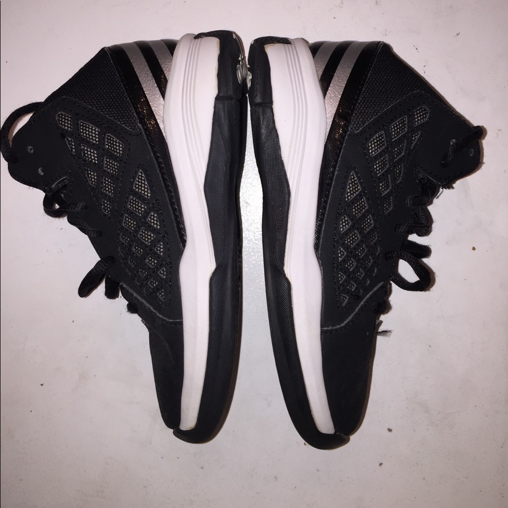 Boys Adidas Sneaker size 12